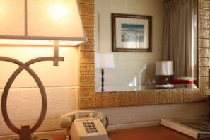 Desk, free WiFi, bed sheets - Arcadia Hotel (Gering)