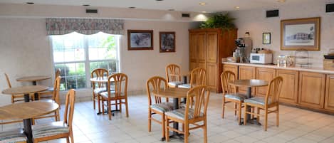 Petit déjeuner continental compris tous les jours