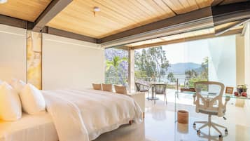 Suite Lago | Ropa de cama de alta calidad y caja de seguridad en la habitación