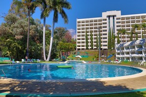 2 outdoor pools, pool umbrellas - Aristos Cuernavaca (Cuernavaca)