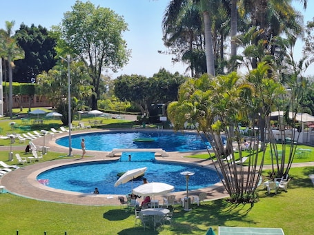 Exterior. Aristos Cuernavaca