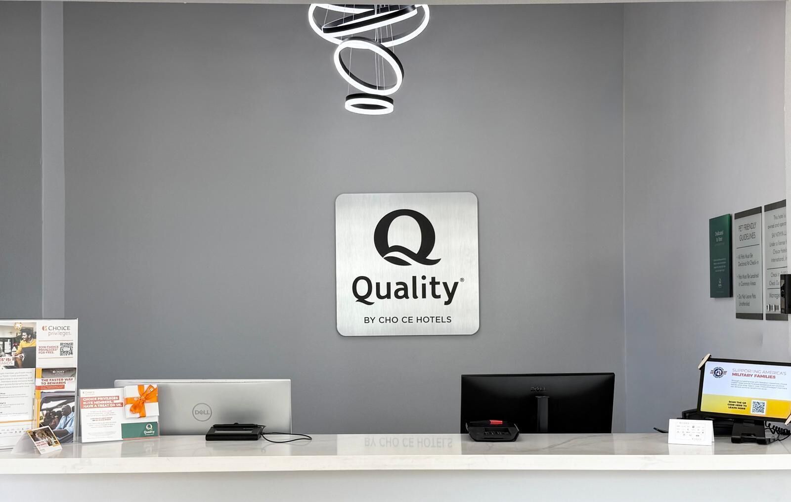 Mostrador para check-in y check-out