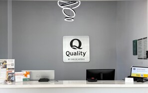 入住/退房自助服務台