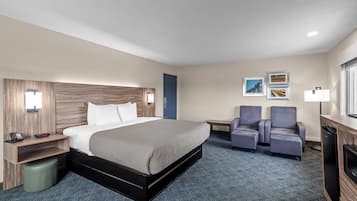 Suite, 1 King Bed, Non Smoking | Premium bedding, down comforters, desk, laptop workspace
