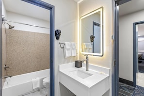 Chambre, 1 trĂšs grand lit, non-fumeur (Efficiency)
