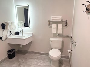 Room, 1 King Bed, Accessible, Non Smoking | Accessible bathroom