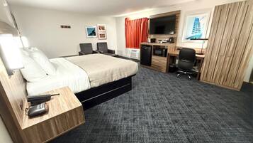 Suite, 1 King Bed, Non Smoking | 1 bedroom, free WiFi