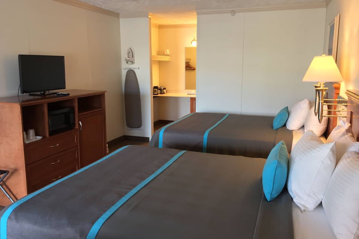 standard room, 2 queen beds | free wifi, bed sheets