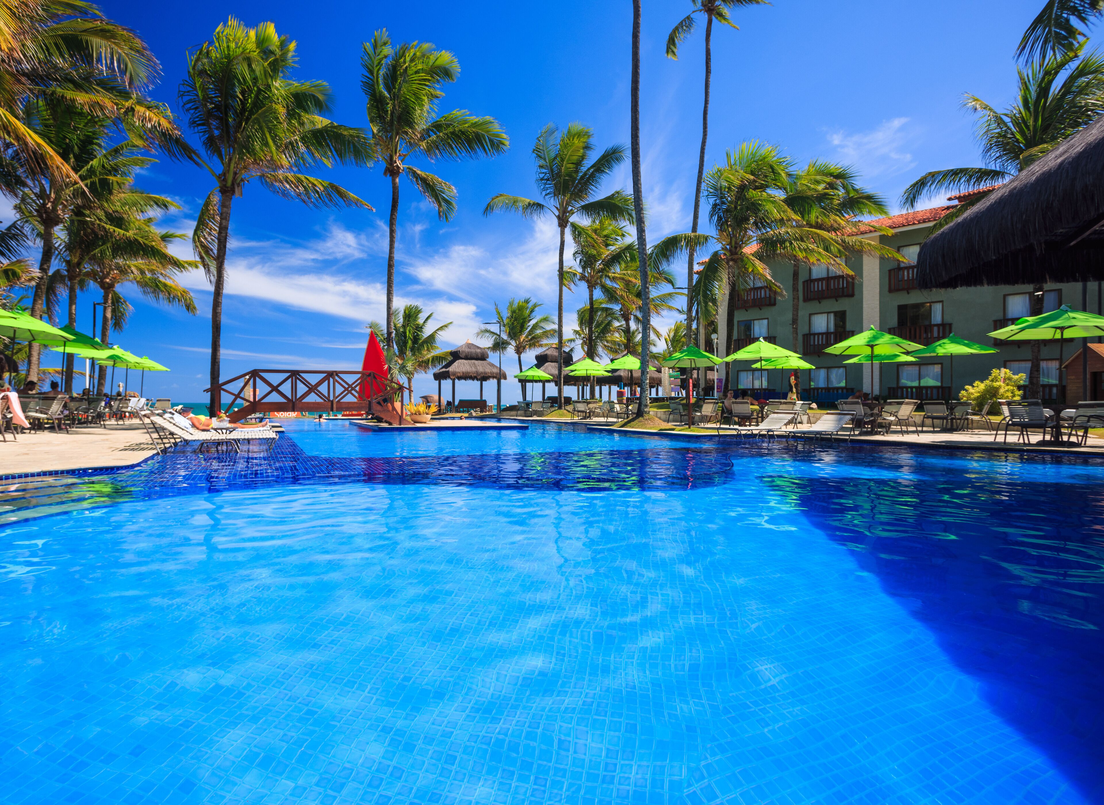 outdoor pool, open 8:00 am to 7:00 pm, free pool cabanas, pool umbrellas