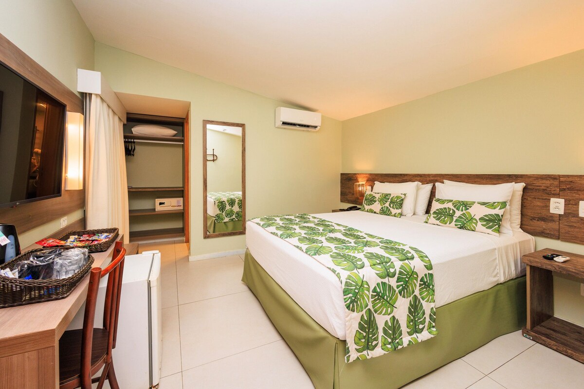 Pillowtop beds, minibar, in-room safe, desk