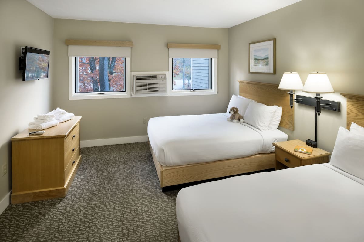 Free cots/infant beds, free WiFi, bed sheets