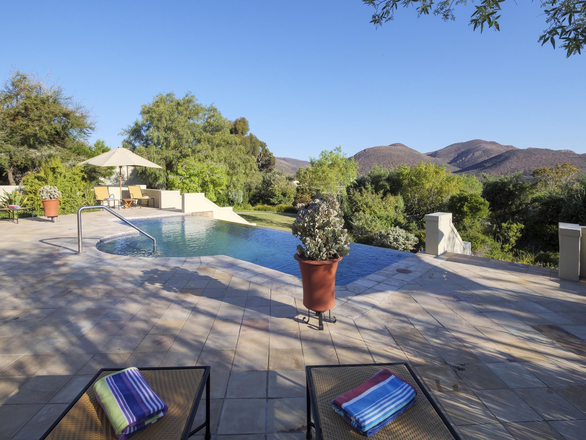 Tilney Manor | Terrace/patio