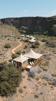 Dwyka Tented Lodge 1 | Terrace/patio