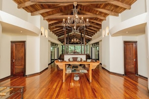 Salas para tratamentos a dois, banheira de hidromassagem, sauna a vapor