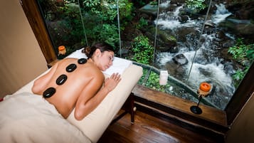 Couples treatment rooms, spa tub, steam room, hot springs, Turkish bath