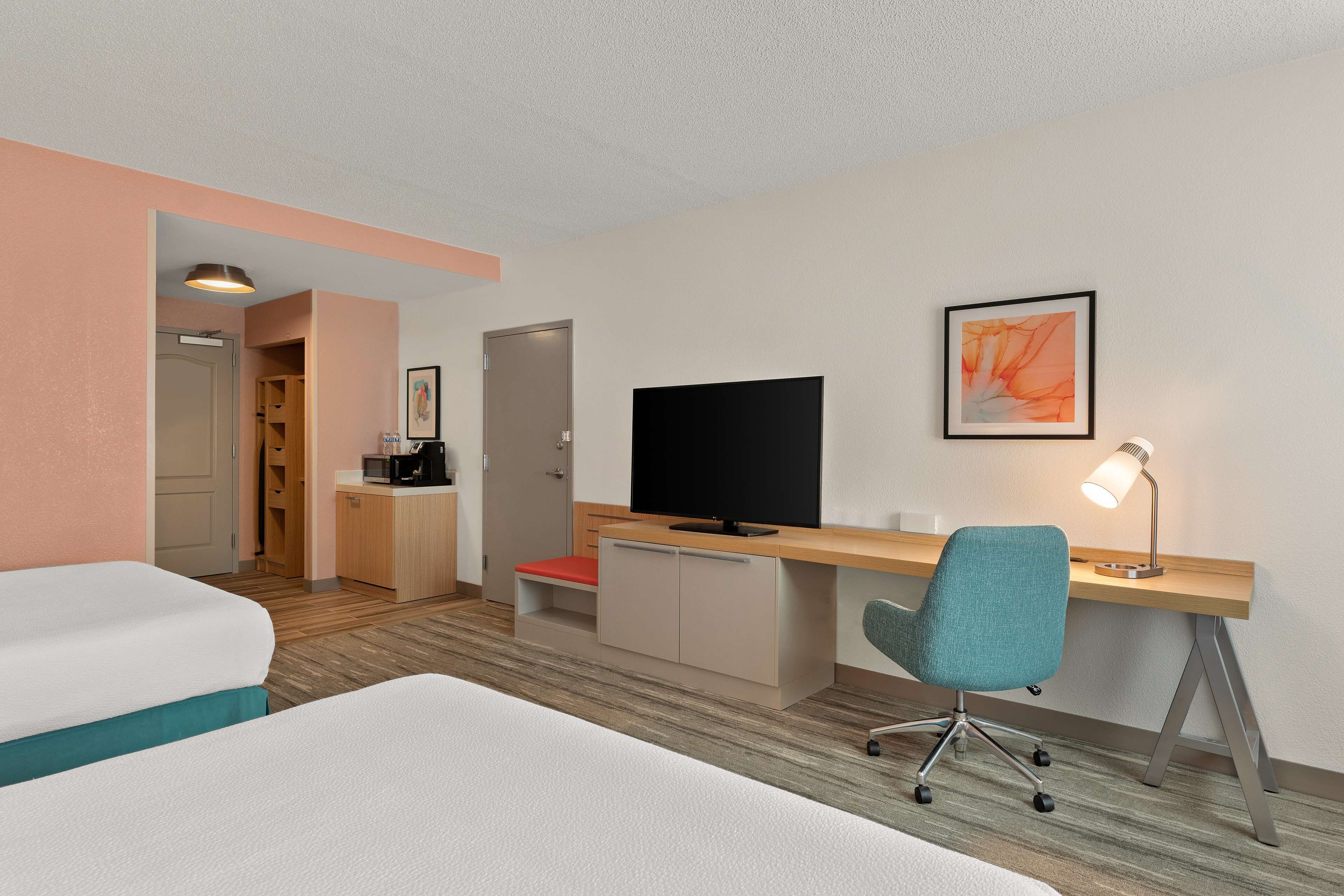 room, accessible | premium bedding, desk, iron/ironing board, free wifi