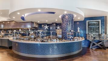 Desayuno buffet todos los días (con cargo)