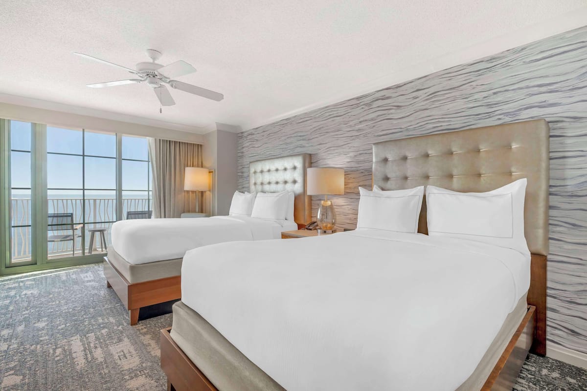 客房, 2 張標準雙人床, 海景 (High Floor) | 高級寢具、特厚豪華床墊、房內夾萬、書桌