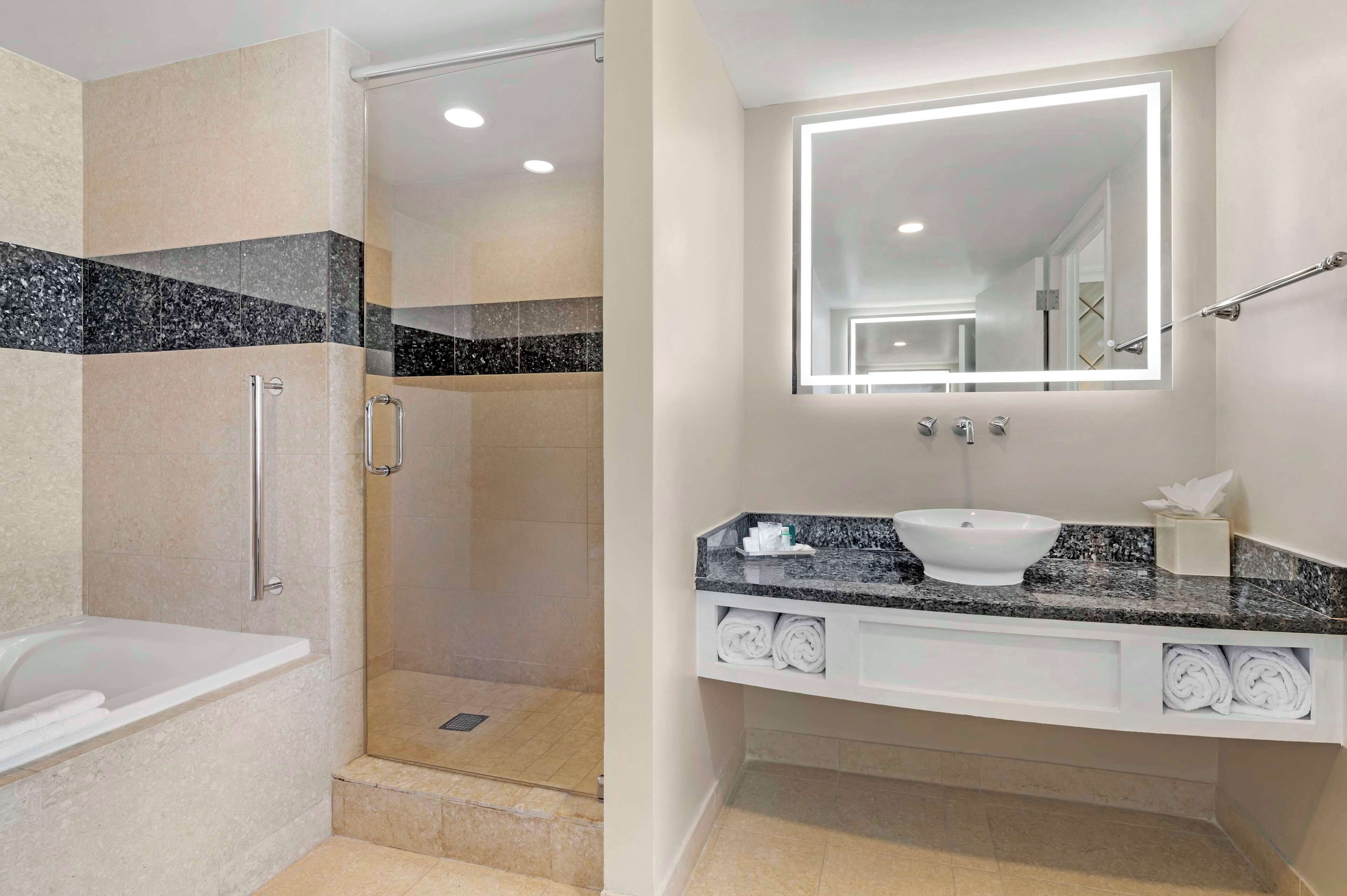 Photo - Hilton Garden Inn Virginia Beach Oceanfront