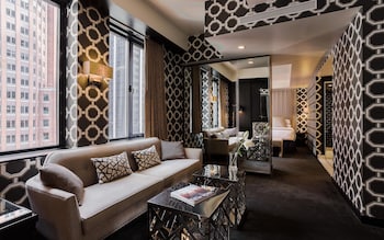 Studio Suite | Egyptian cotton sheets, hypo-allergenic bedding, down comforters at 45 Times Square Hotel