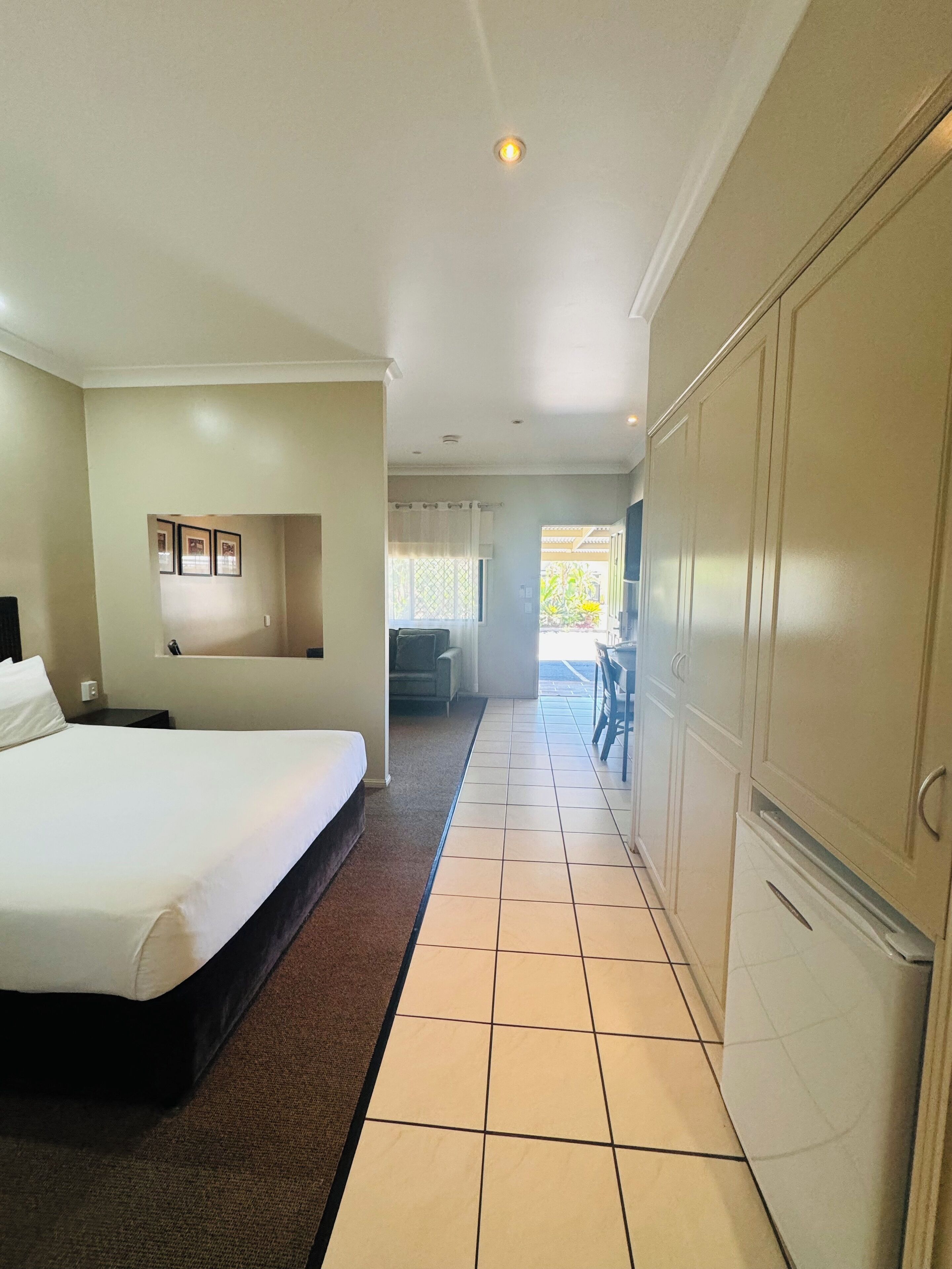 高級寝具、ミニバー、客室ごとに異なる装飾、客室ごとに異なるインテリア