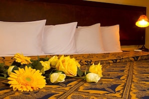 Room - Buganvillas Hotel Suites & Spa (Santa Cruz)