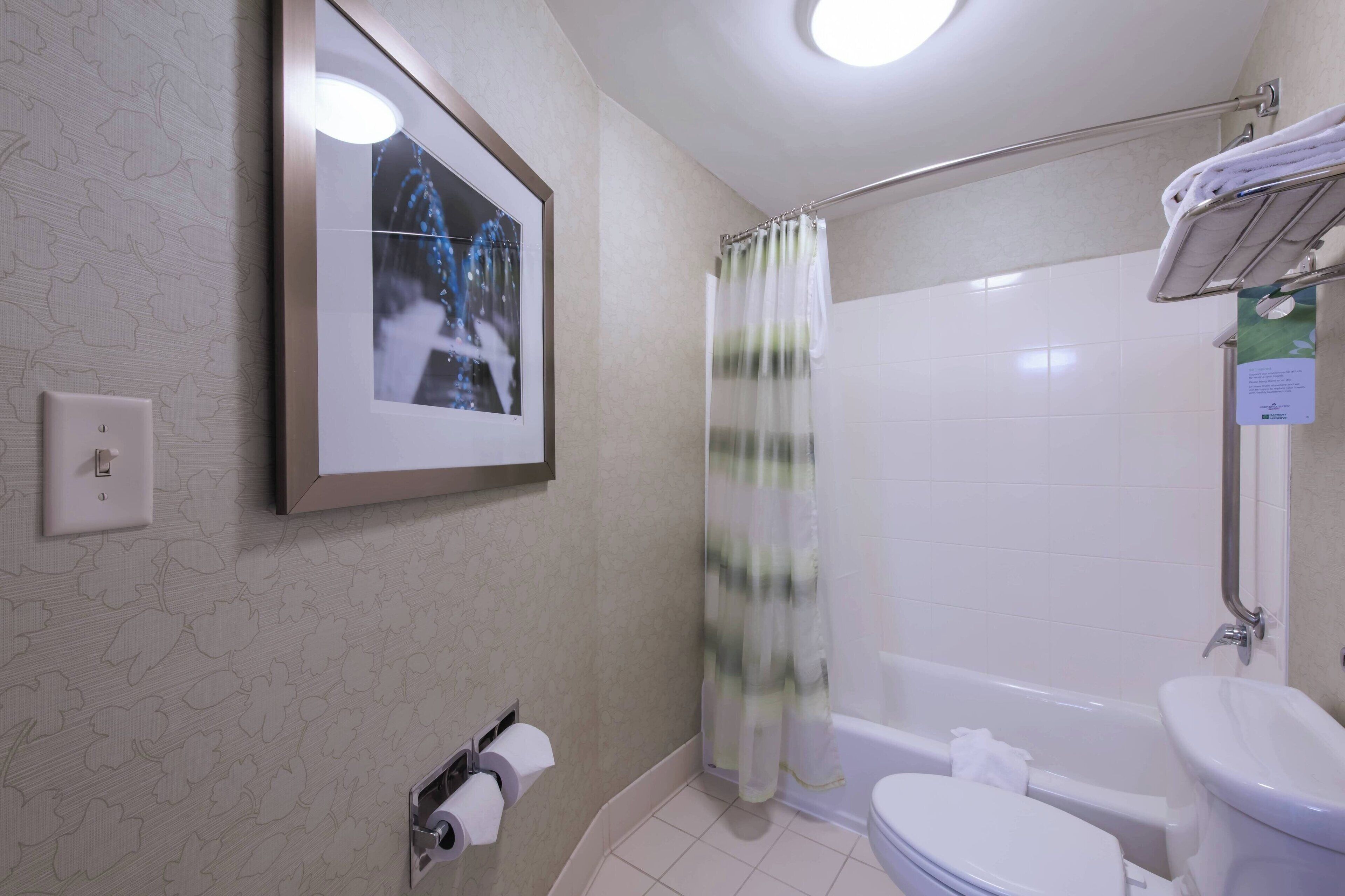 suite, 1 bedroom, non smoking | bathroom | combined shower/bathtub, hair dryer, towels