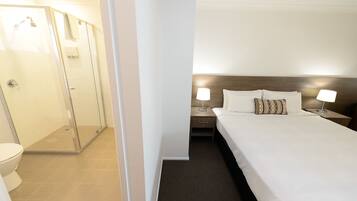 Executive King Room | Bathroom