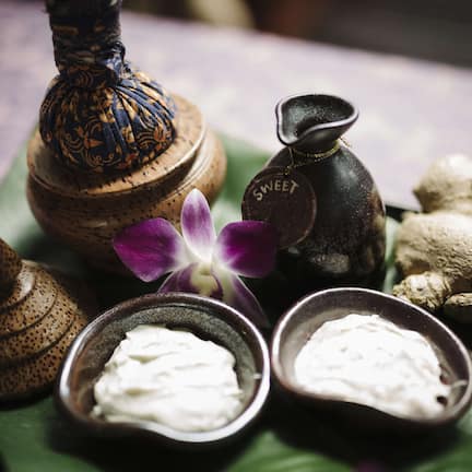 Couples treatment rooms, body treatments, aromatherapy
