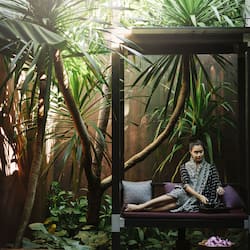 Couples treatment rooms, body treatments, aromatherapy