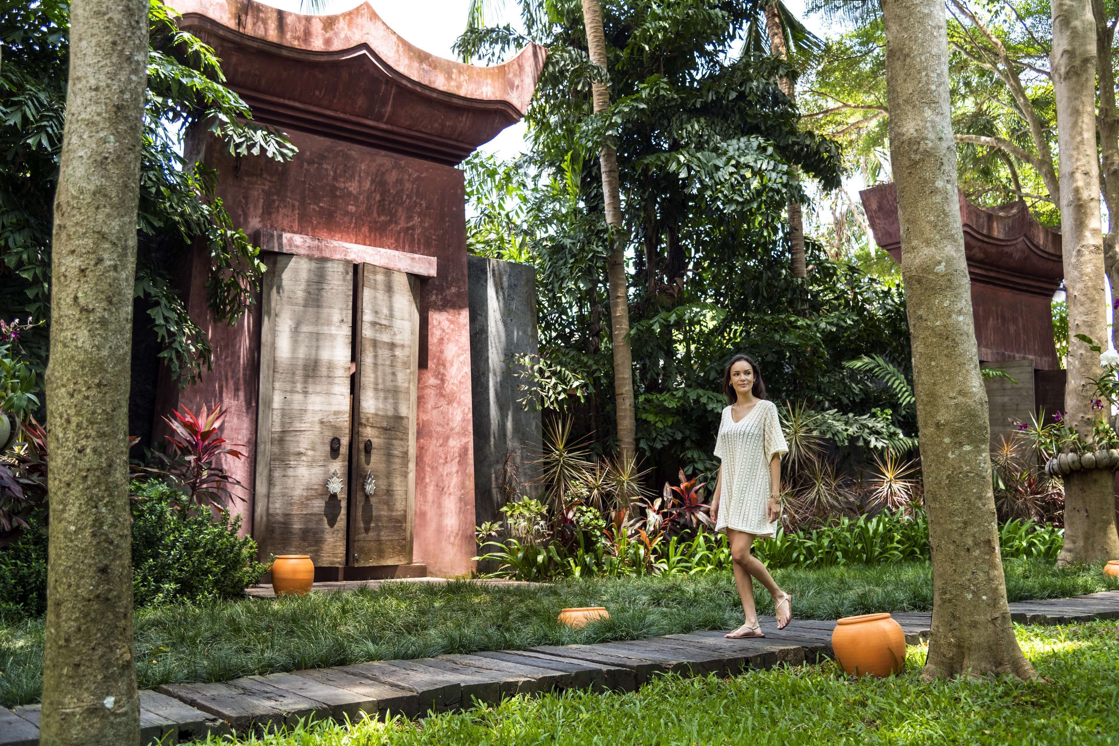 couples treatment room(s), body treatments, aromatherapy