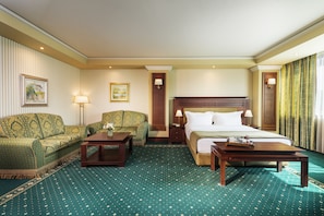 Superior room, extremely spacious and comfortable | 1 bedroom, hypo-allergenic bedding, minibar, in-room safe