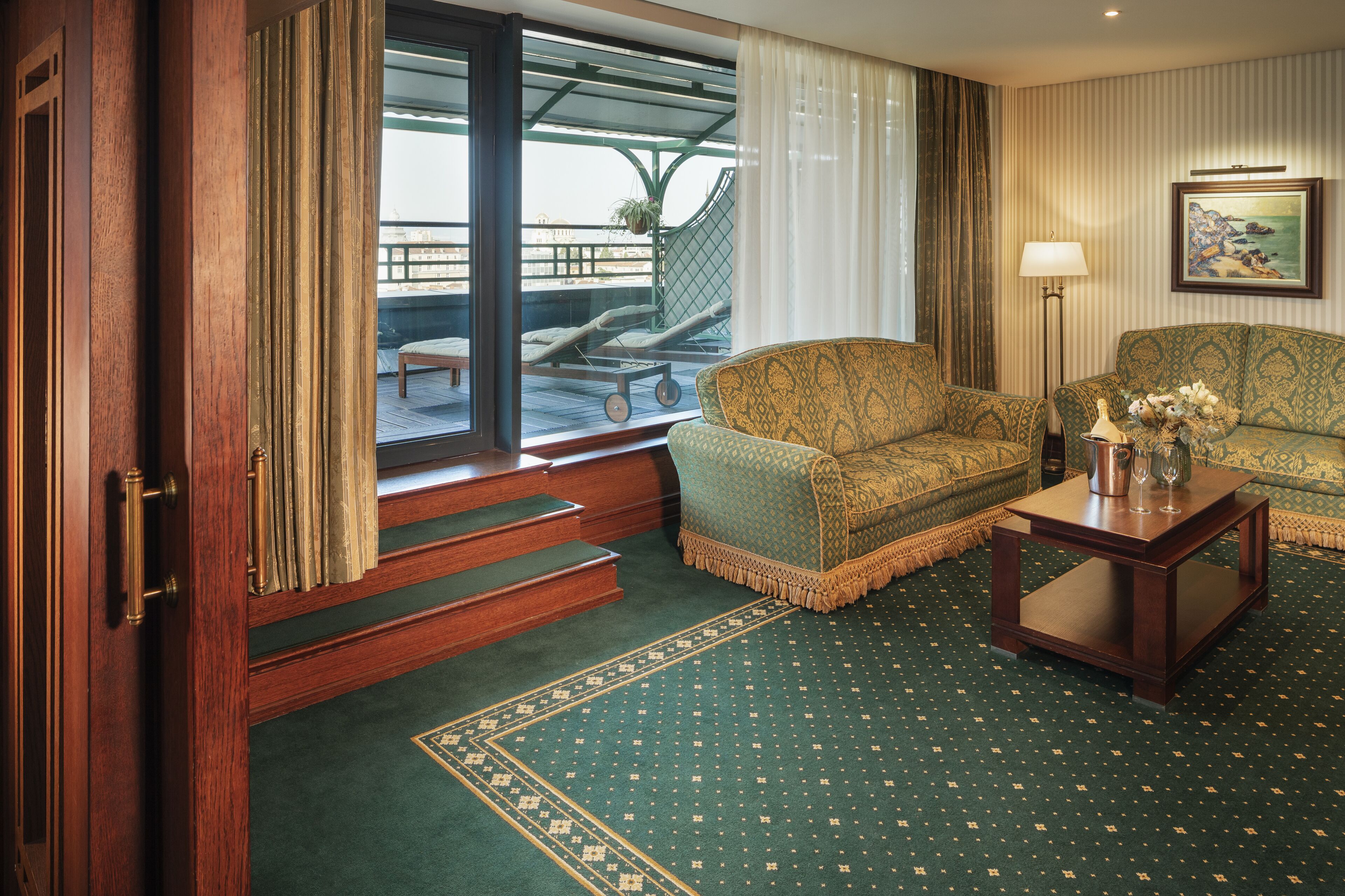 panorama suite on the top floor with a huge terrace | 1 bedroom, hypo-allergenic bedding, minibar, in-room safe