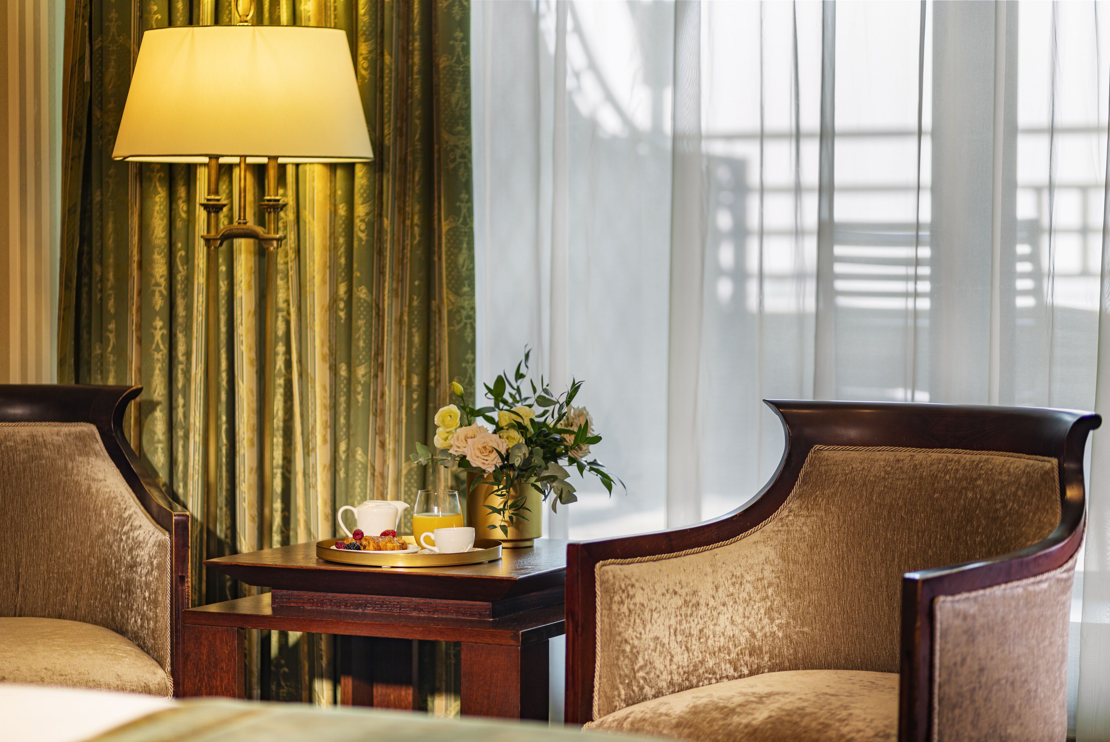 1 bedroom, hypo-allergenic bedding, minibar, in-room safe