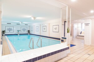 Una piscina techada