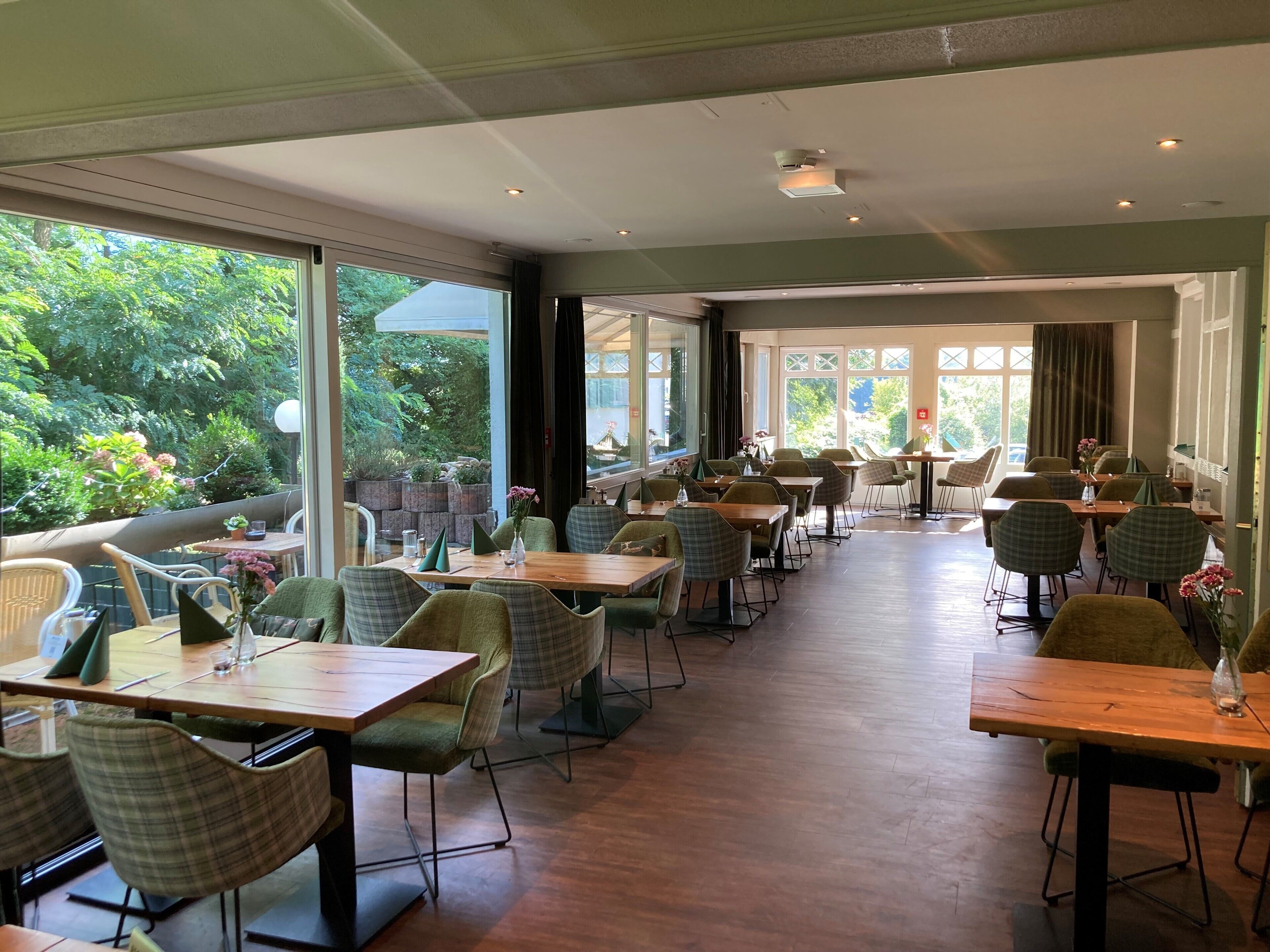 Dinner served, al fresco dining 