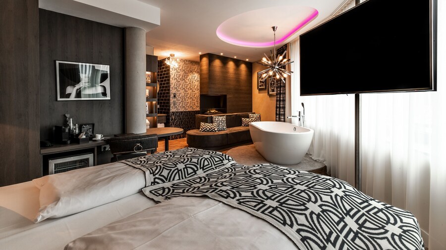 BLOCK Hotel & Living