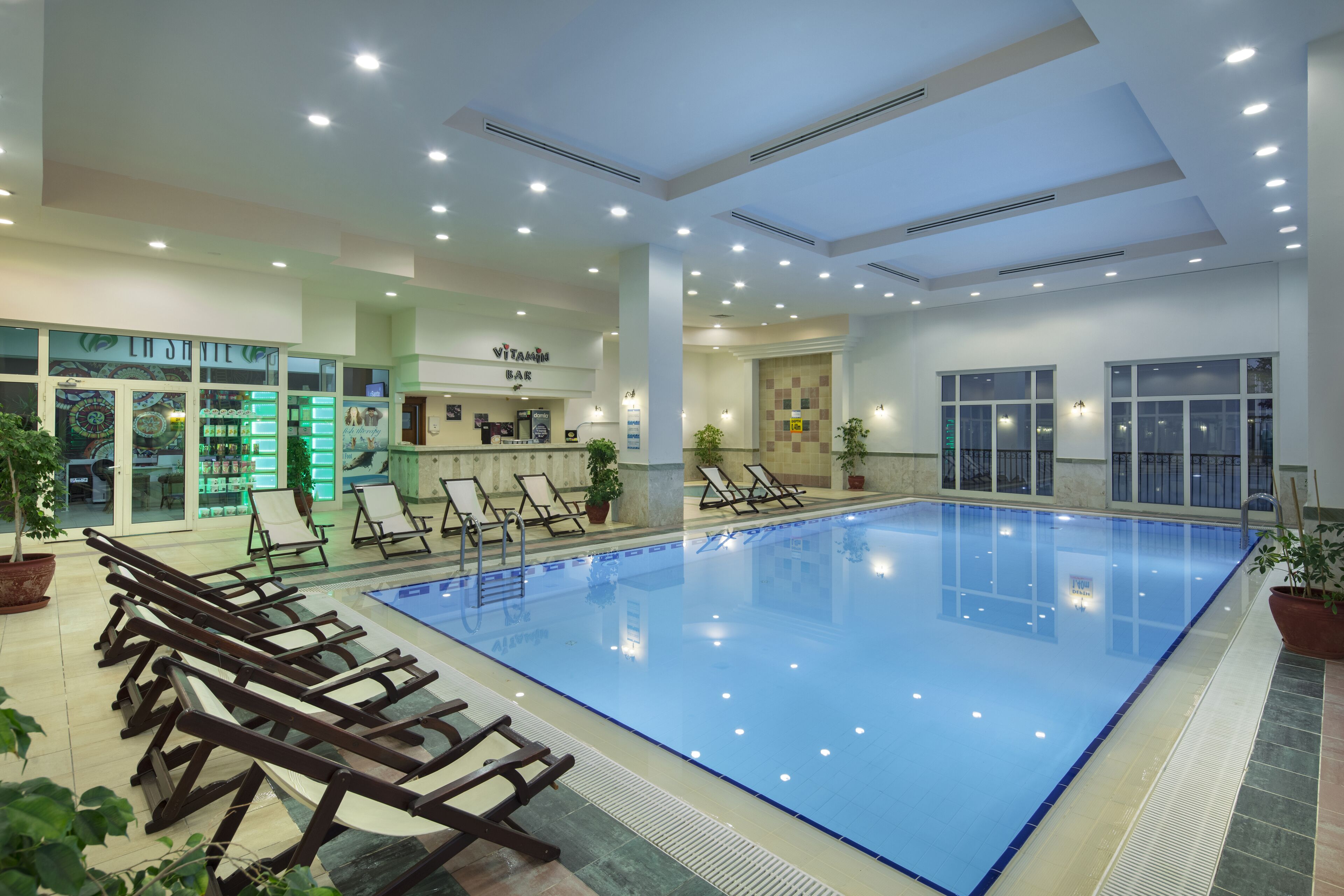 Indoor pool, 5 outdoor pools, pool umbrellas, sun loungers
