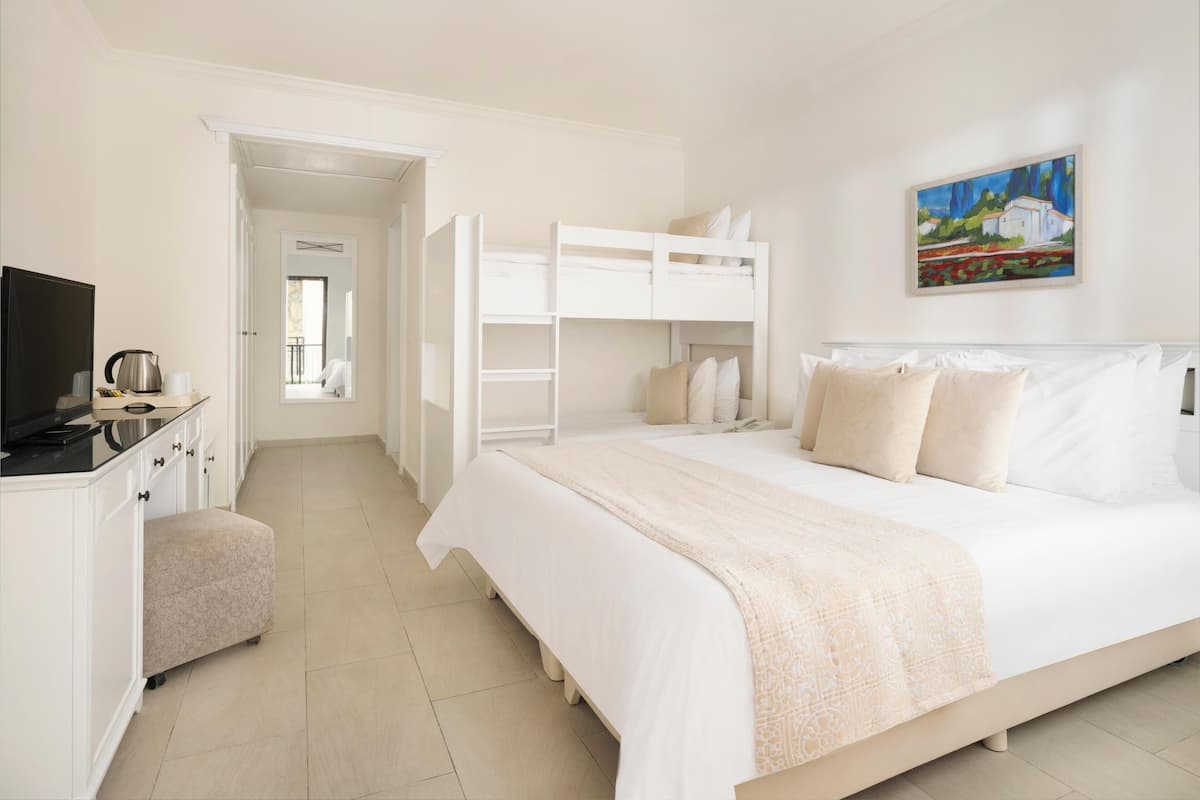 Standard Room (Bunk Bed)