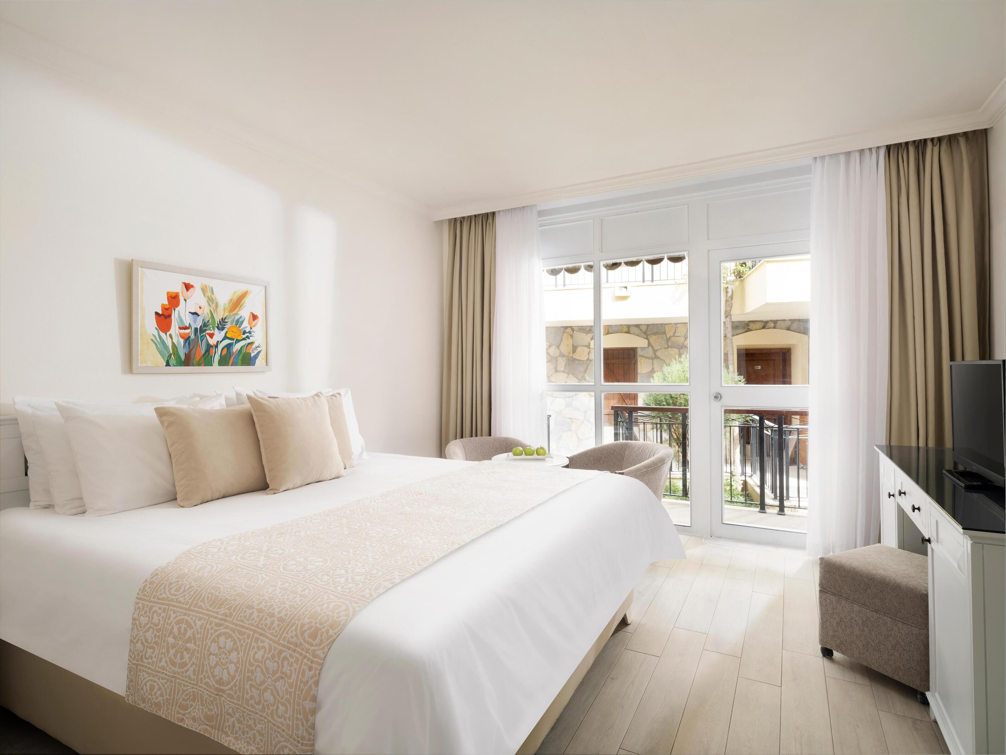 Chambre Standard Double ou avec lits jumeaux, balcon | Articles gratuits dans le mini-bar, coffres-forts dans les chambres