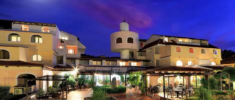 Front of property - evening/night