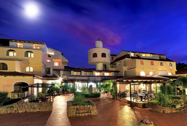 Front of property – evening/night