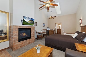 Premium Room, 1 King Bed (Spa Room)