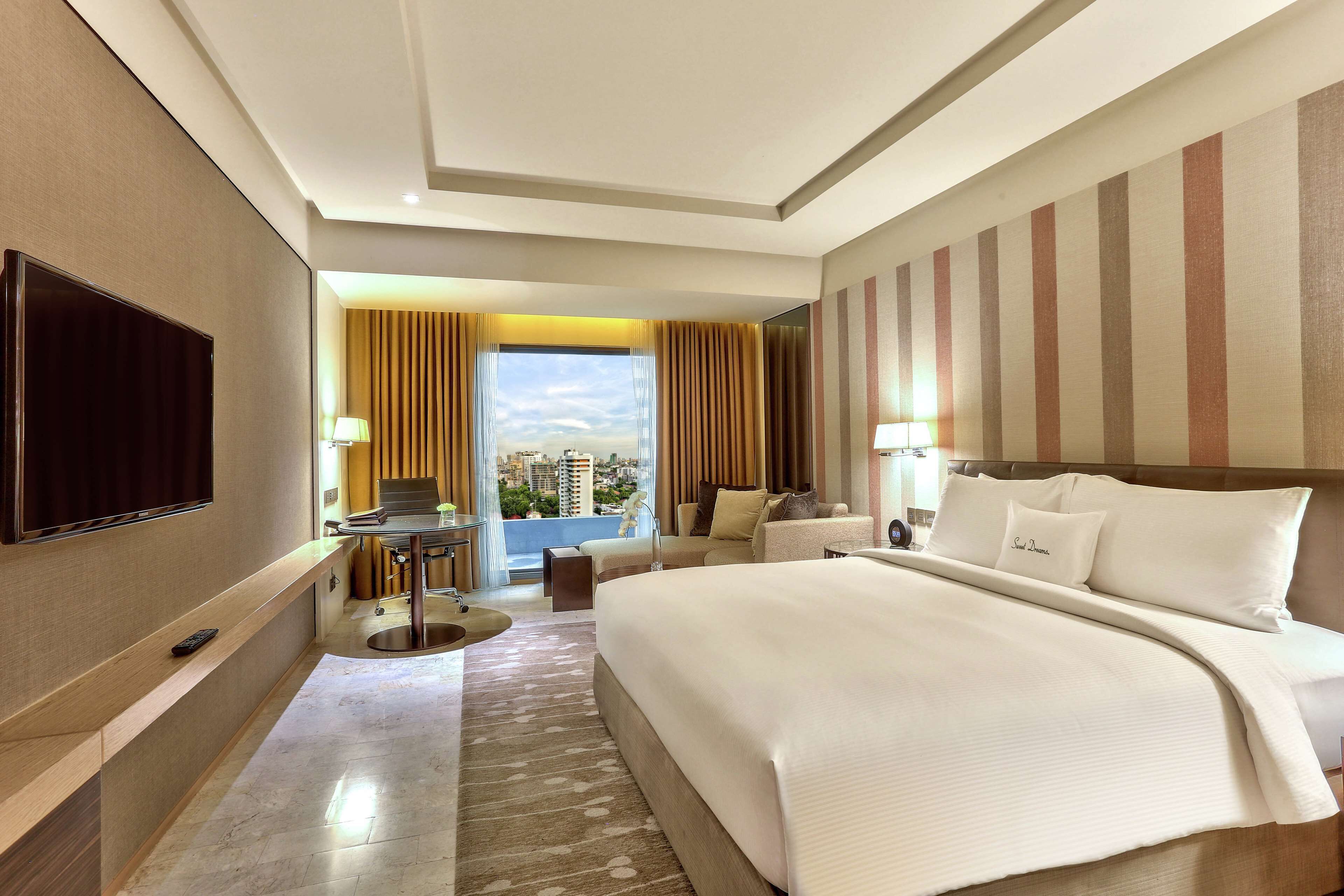 Superior Room, 1 King Bed