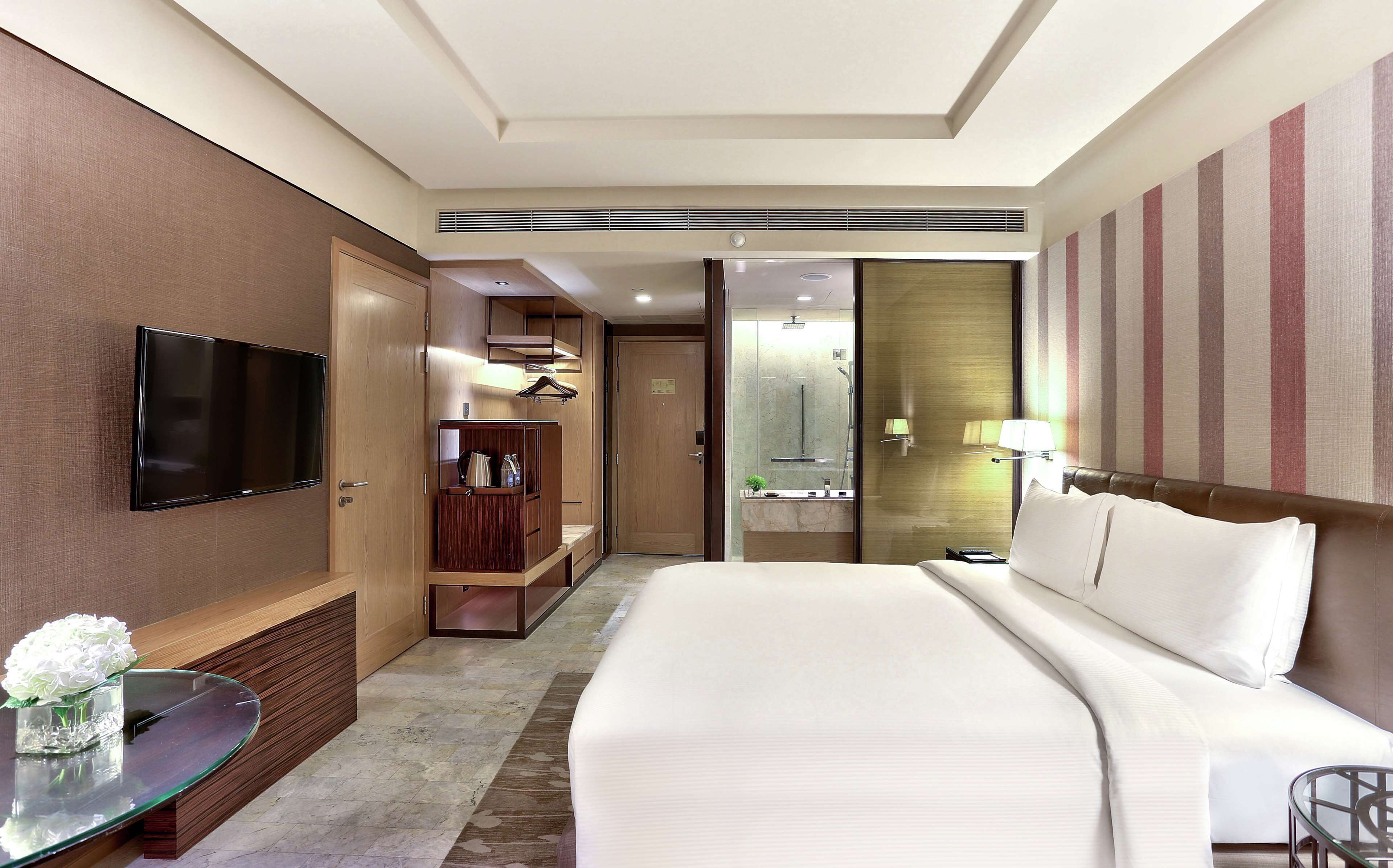 1 habitación, ropa de cama de alta calidad y minibar 