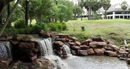 Lake View Resort & Golf Club