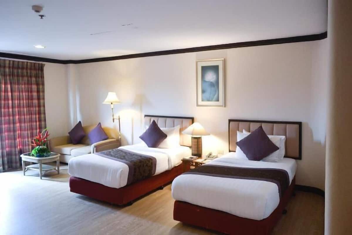 Ropa de cama de alta calidad, minibar, escritorio y cortinas blackout