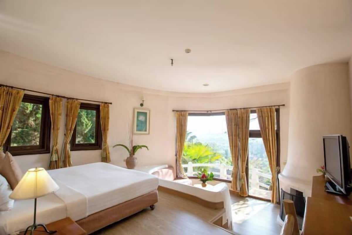 1 habitación, ropa de cama de alta calidad, minibar y escritorio
