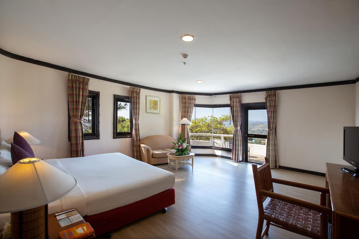 Panorama Executive Upper View | 1 habitación, ropa de cama de alta calidad, minibar y escritorio