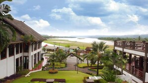 Exterior - Imperial Golden Triangle Resort, Chiang Rai (Chiang Saen)